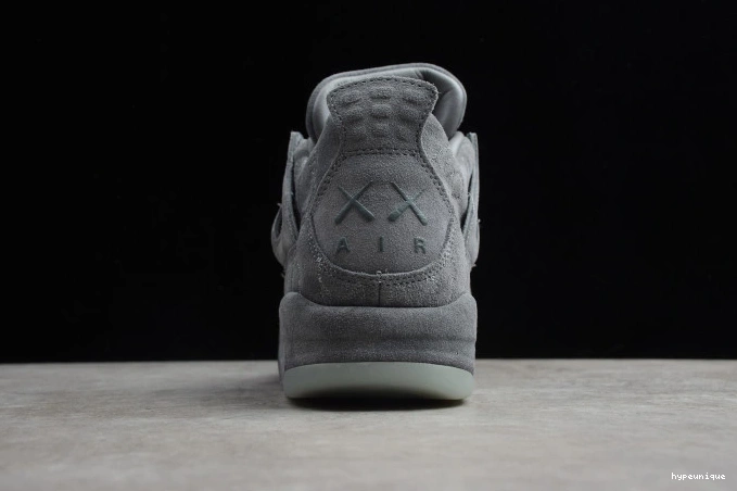 HYPE 4 930155-003 Cool Grey x KAWS Air Jordan 0714